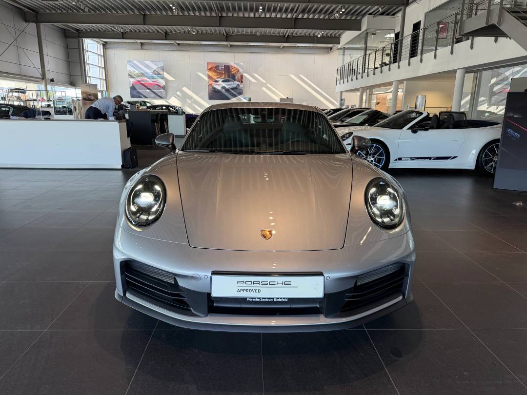 Carrera T — Exterior