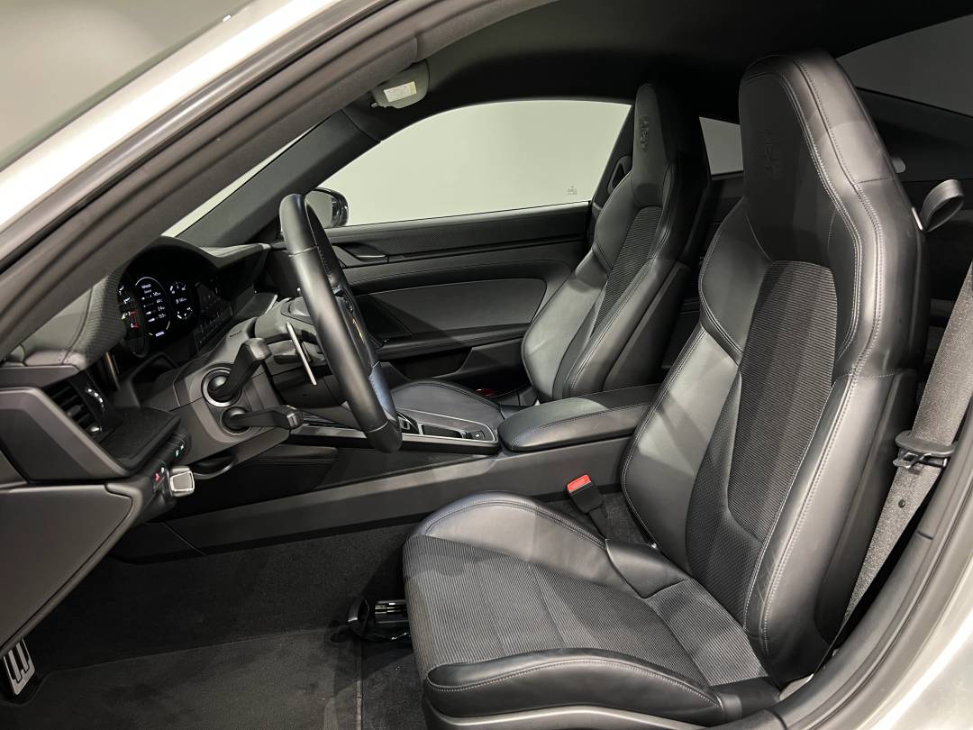 GT3 Touring — Interior