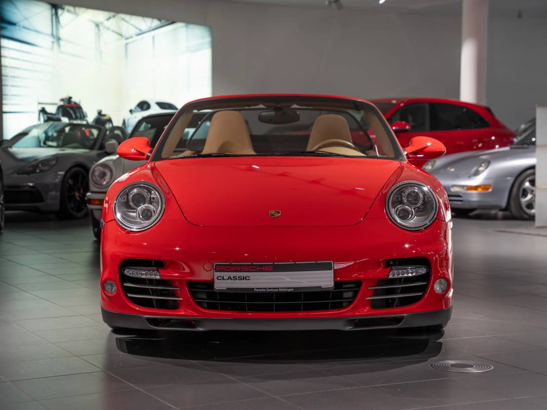 Turbo Cabriolet — Exterior