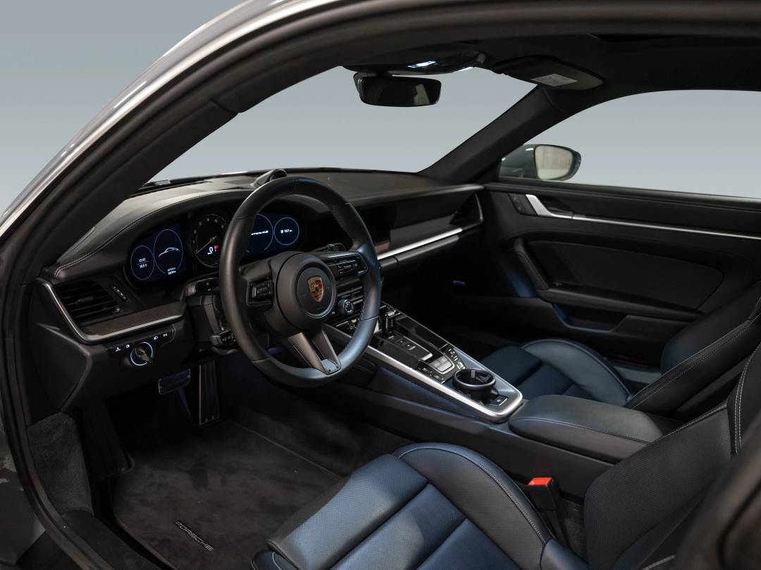 Carrera 4S — Exterior