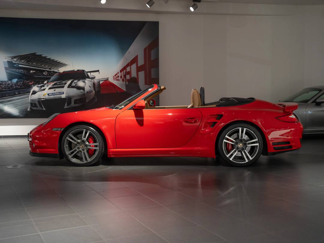 Turbo Cabriolet — Exterior