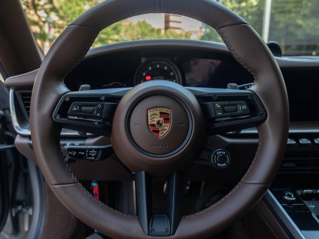 Carrera 4 GTS — Interior