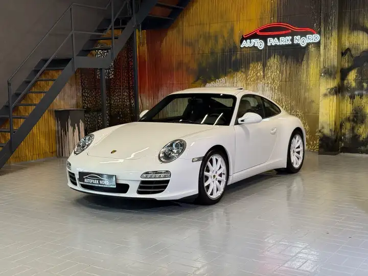 Carrera 4S — Exterior