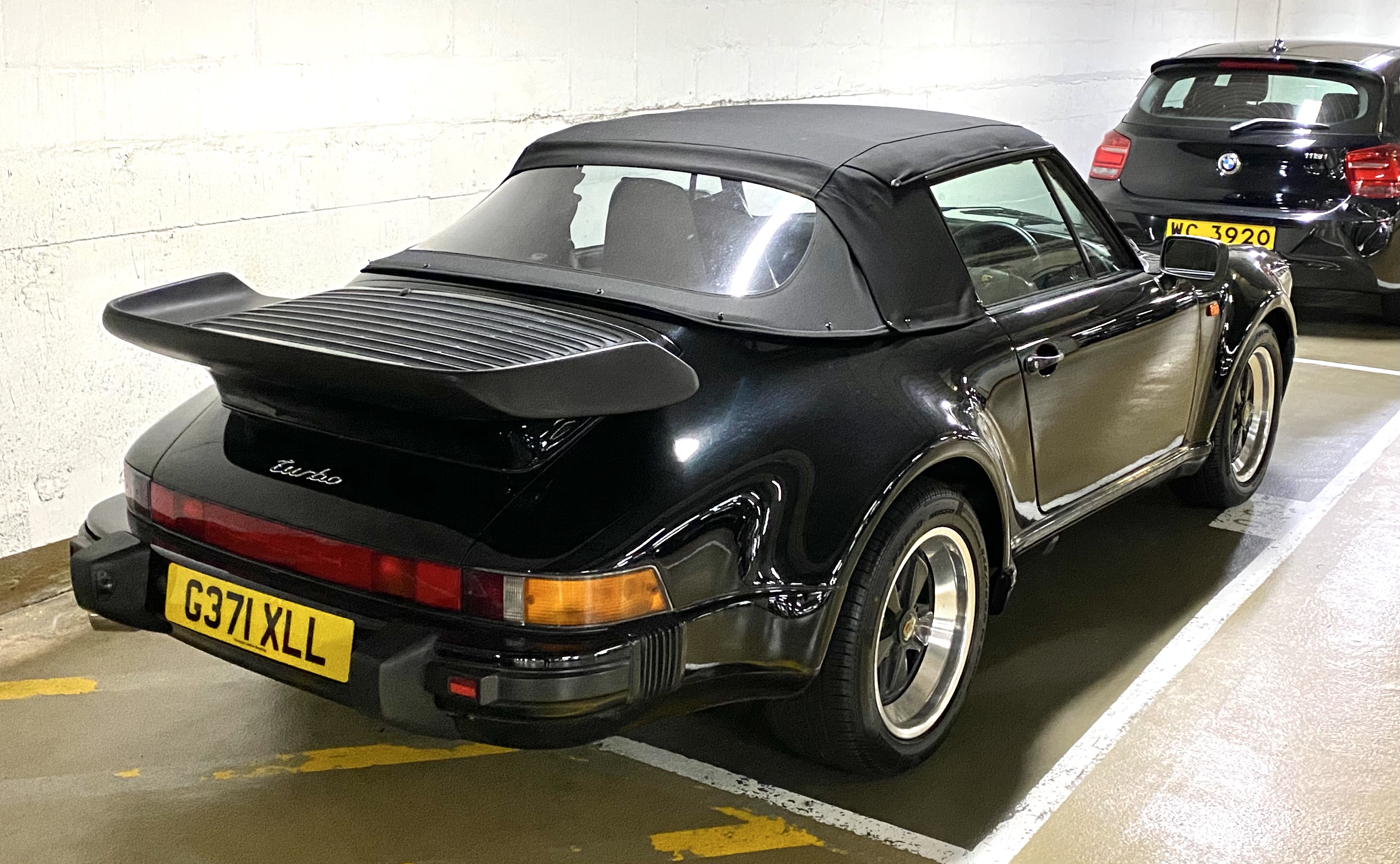 Turbo 3.3 Cabriolet — Exterior