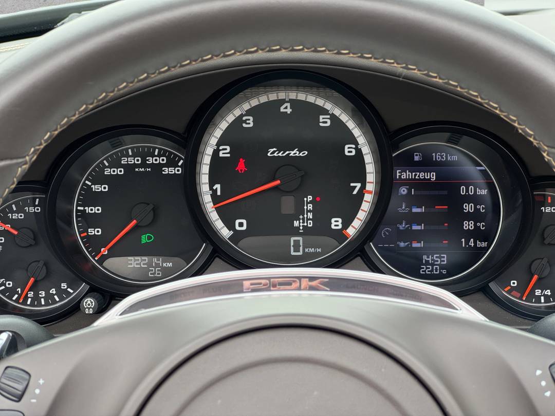 Turbo Cabriolet — Interior