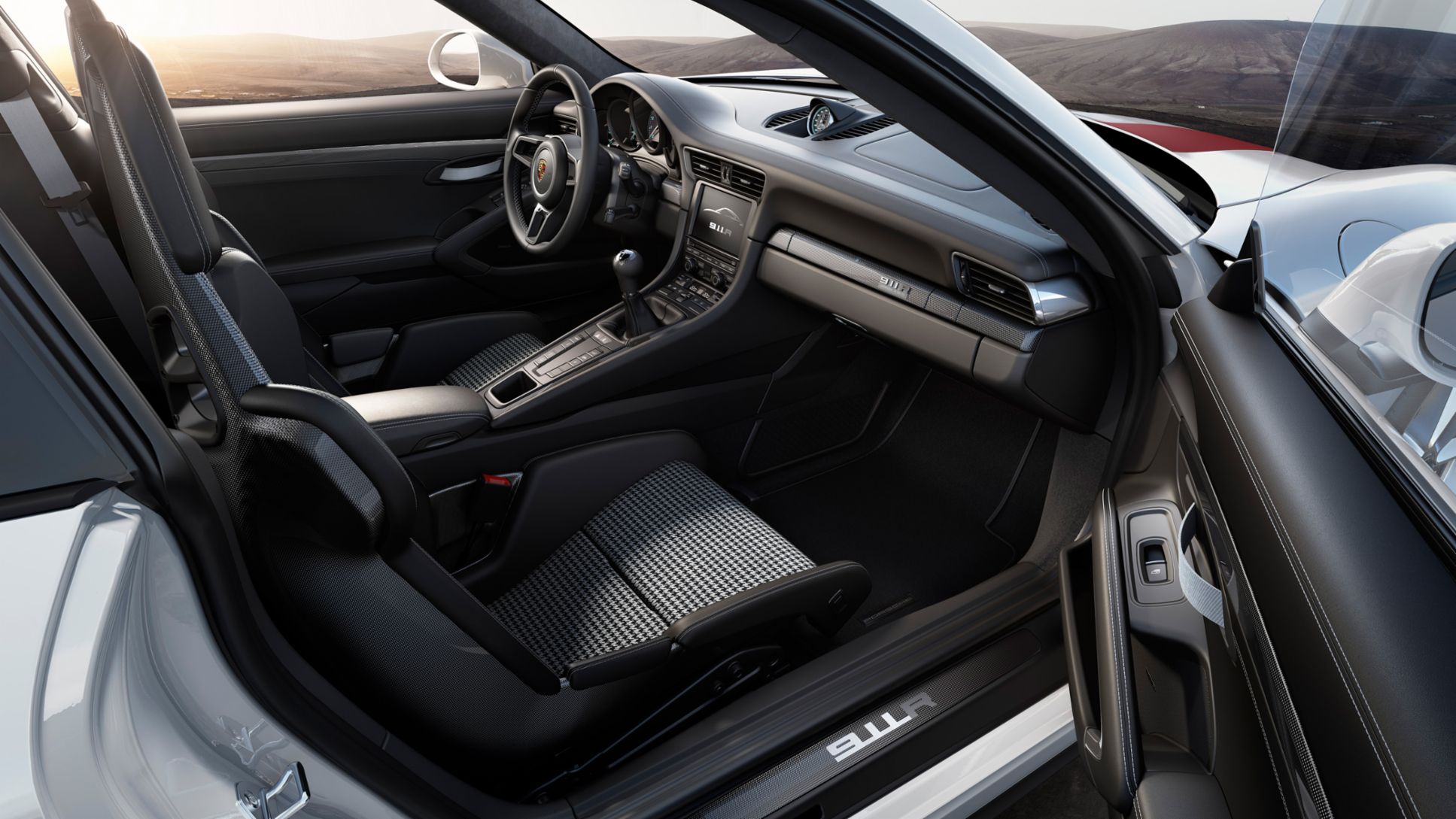 911 R — Exterior