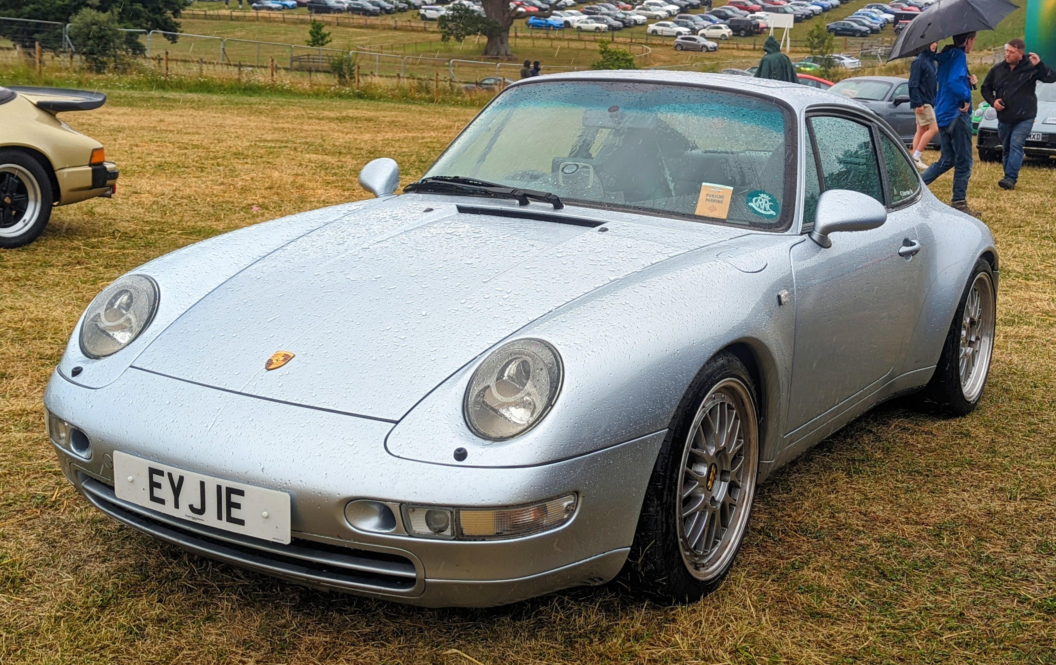 Carrera 4 — Exterior