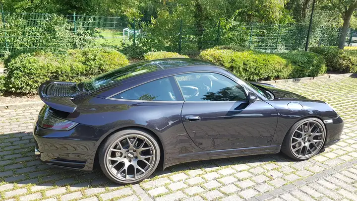 Targa — Exterior