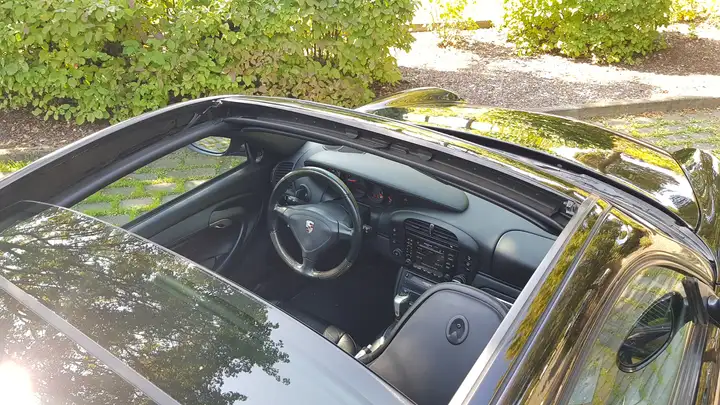 Targa — Exterior