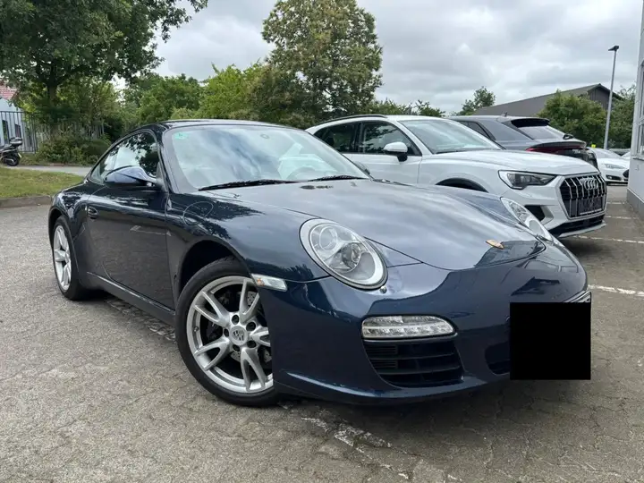 Carrera — Exterior
