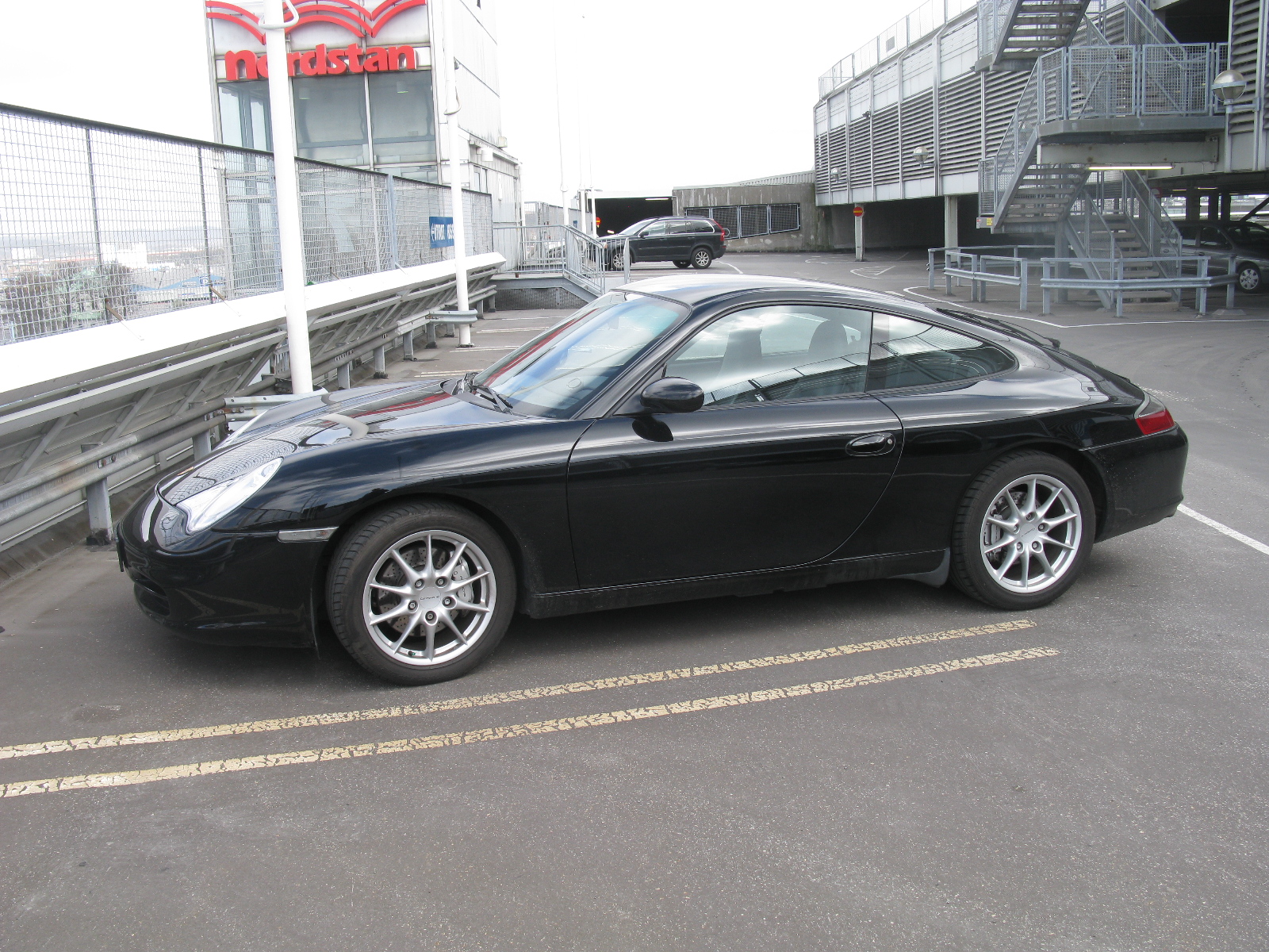 Carrera 4 — Exterior