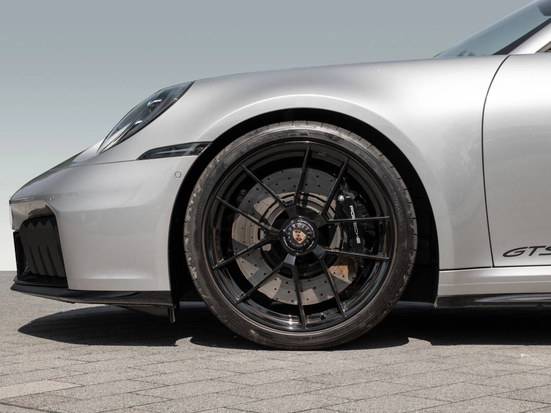 Carrera 4 GTS T-Hybrid Cabriolet — Exterior