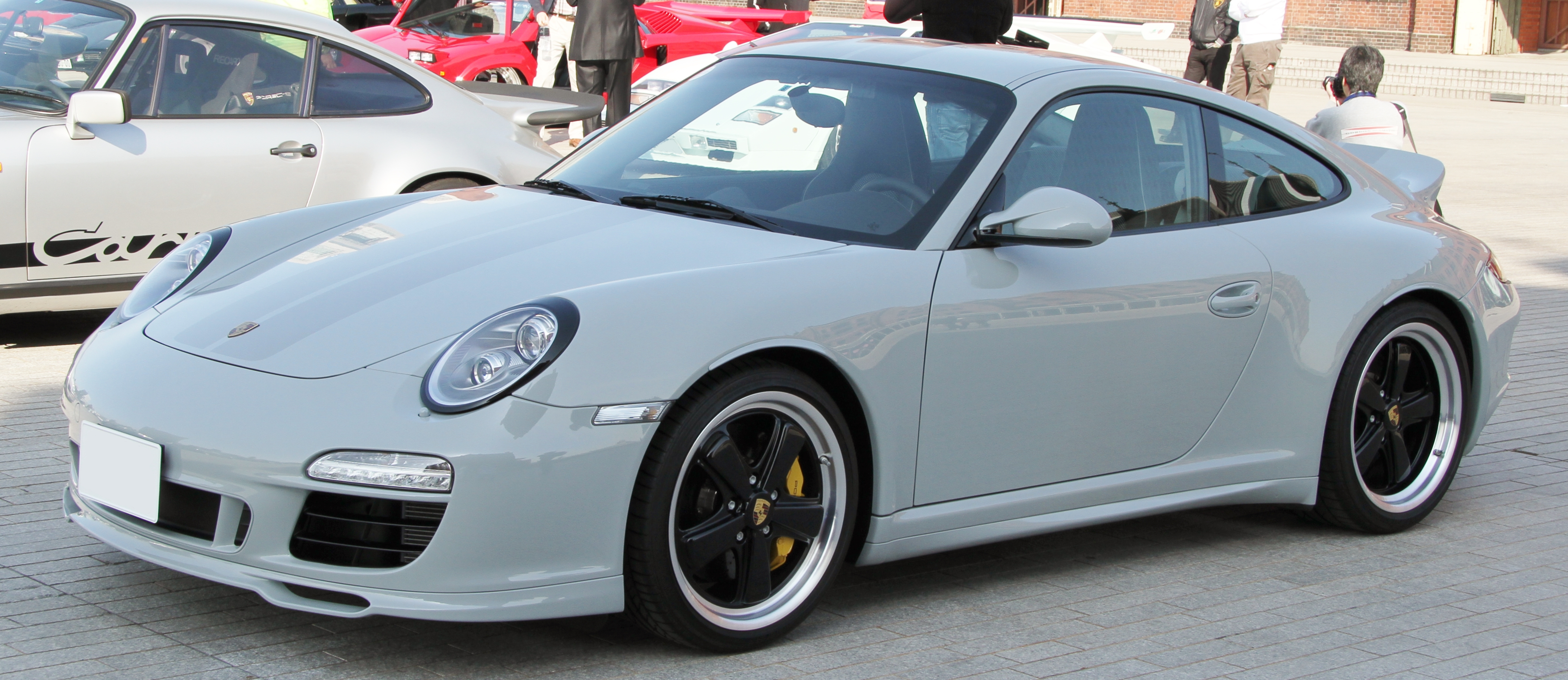 Sport Classic — Exterior