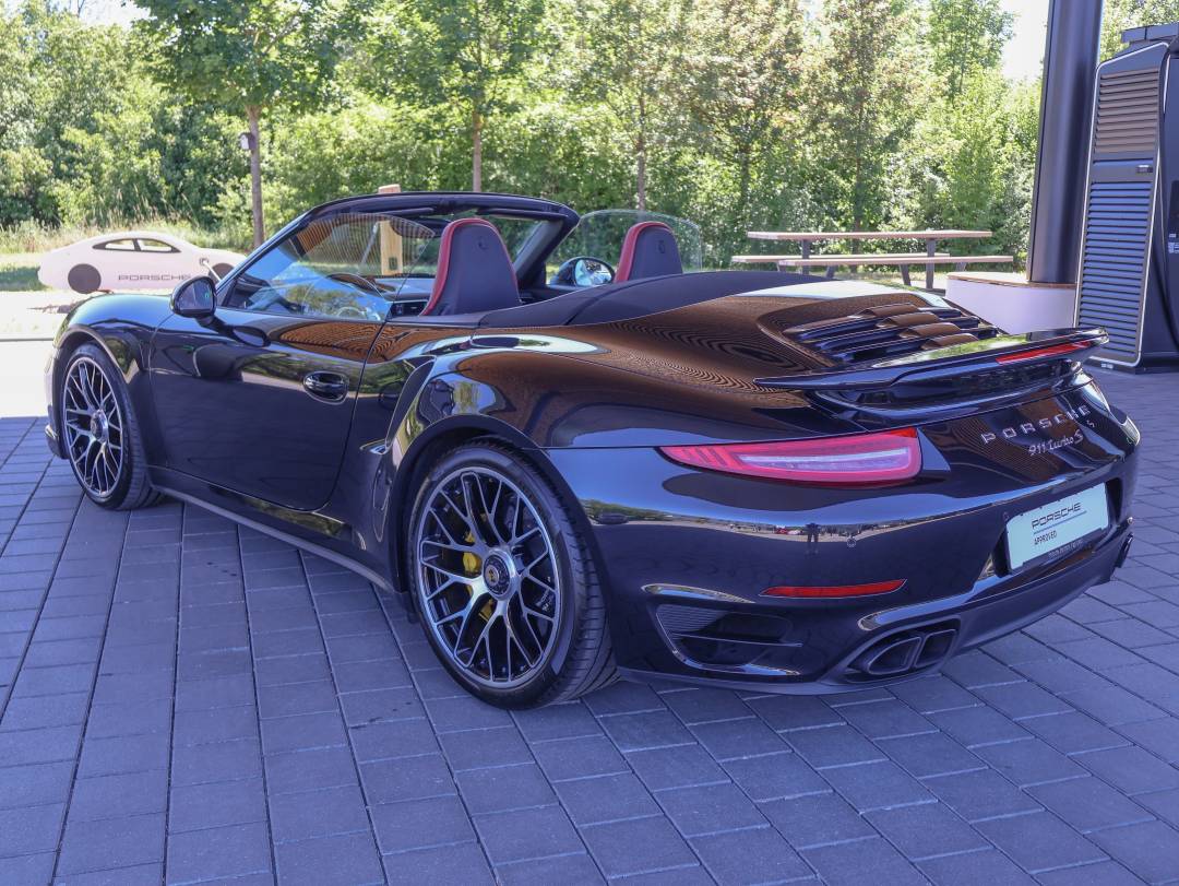Turbo S Cabriolet — Exterior