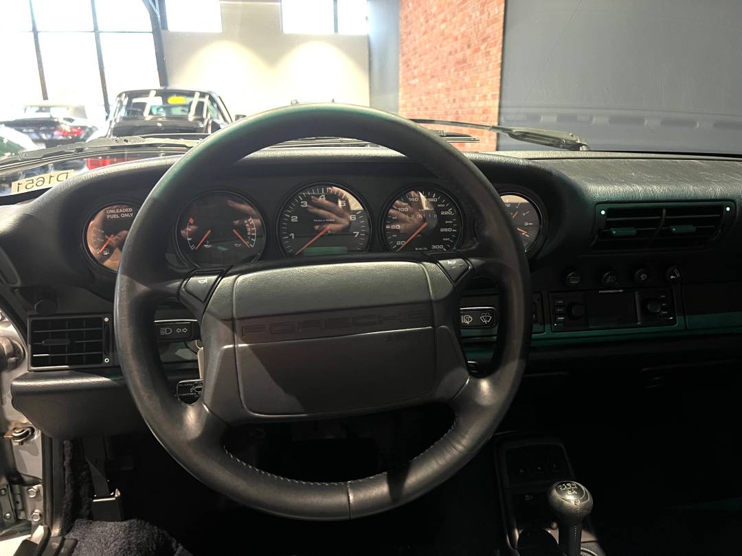 Carrera 4 Cabriolet — Interior