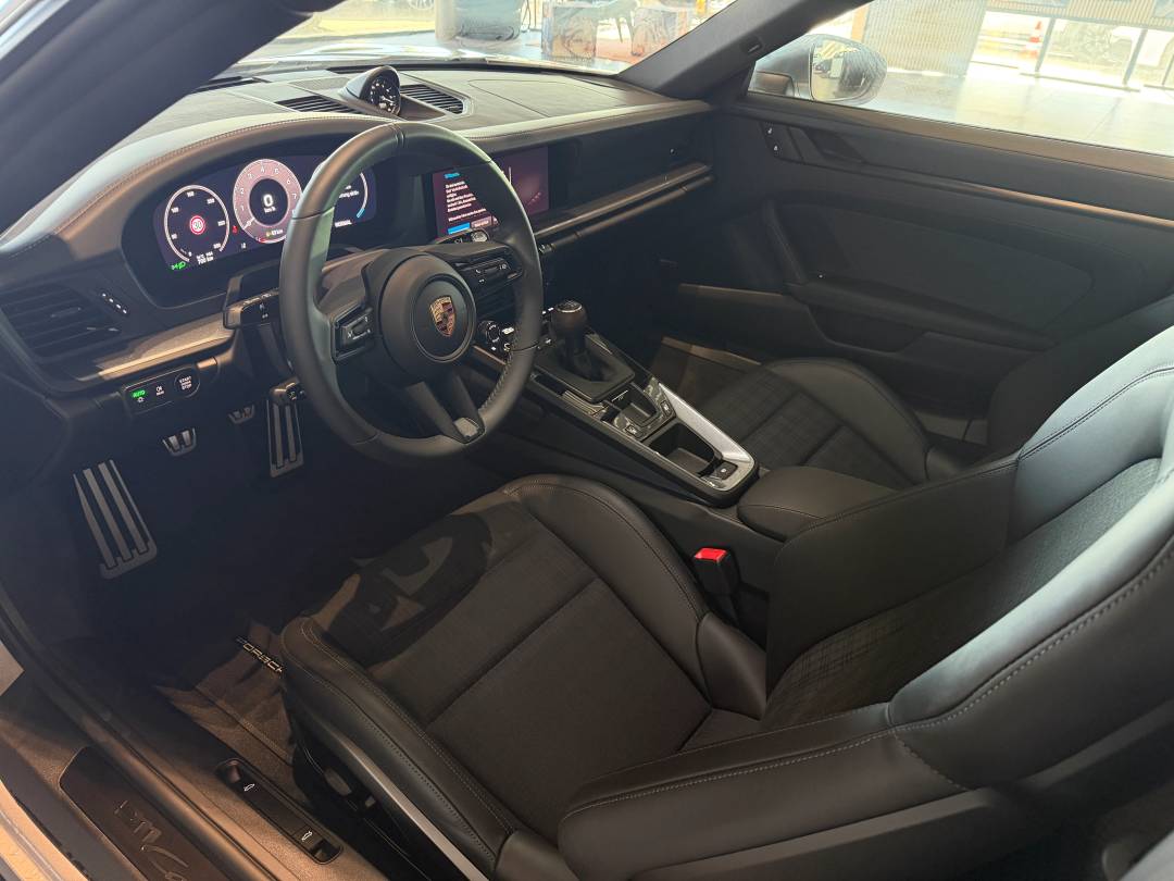 Carrera T — Exterior