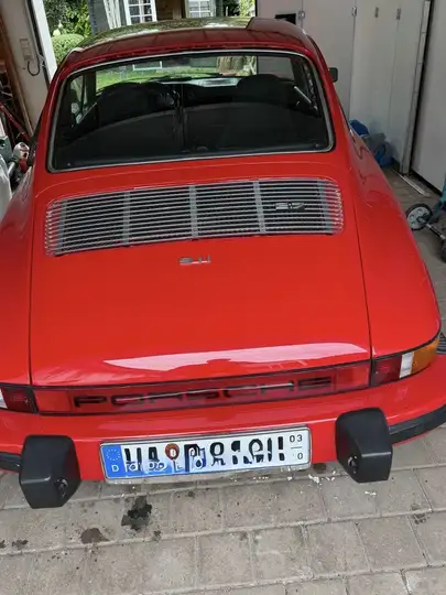 911 2.7 — Exterior