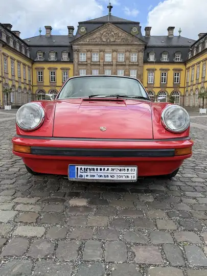 911 2.7 — Exterior