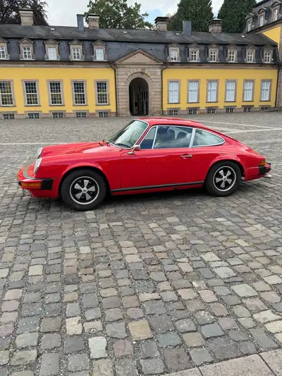 911 2.7 — Exterior