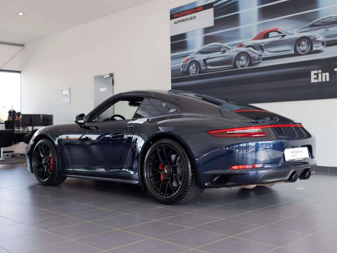 Carrera 4 GTS — Exterior