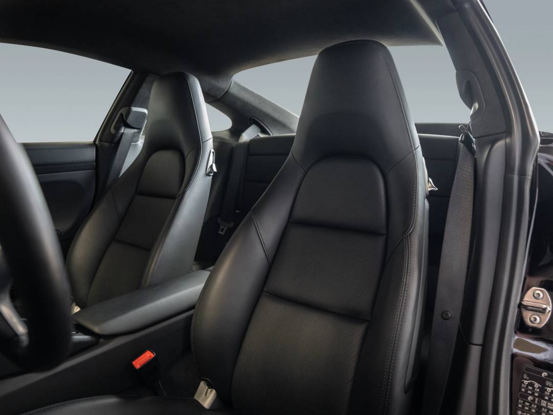 Carrera 4 GTS — Interior
