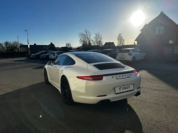 Carrera GTS — Exterior