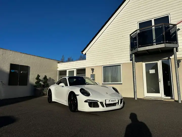 Carrera GTS — Exterior