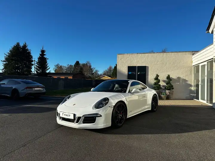 Carrera GTS — Exterior