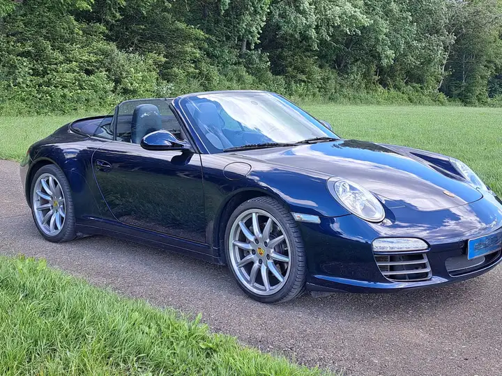 Carrera 4 Cabriolet — Exterior