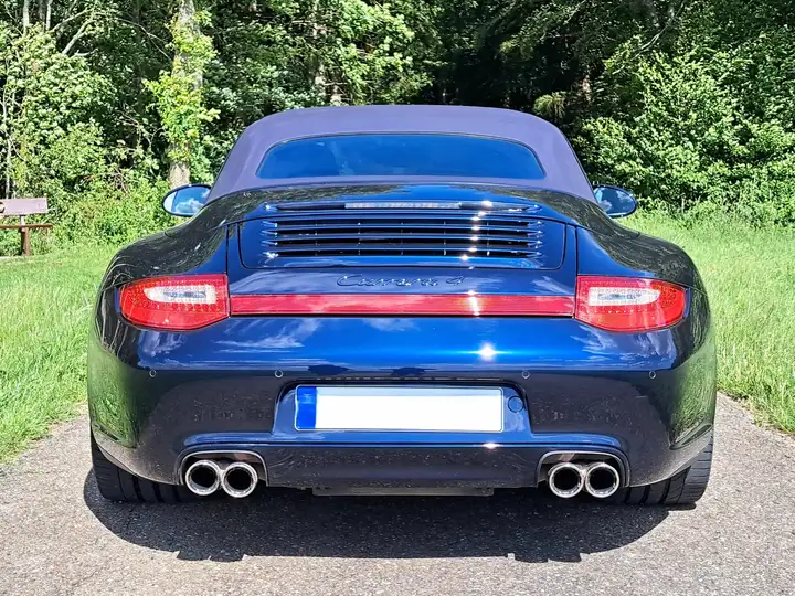 Carrera 4 Cabriolet — Exterior