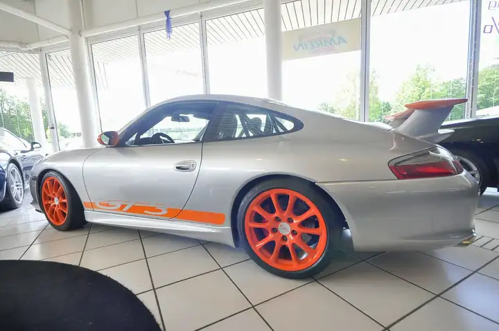 GT3 — Exterior