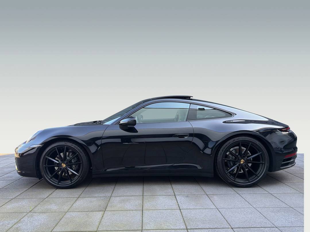 Carrera — Exterior