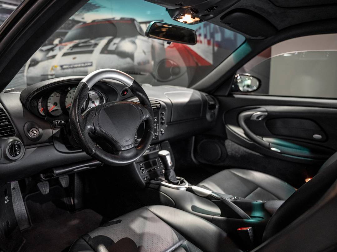 Carrera 4 — Exterior