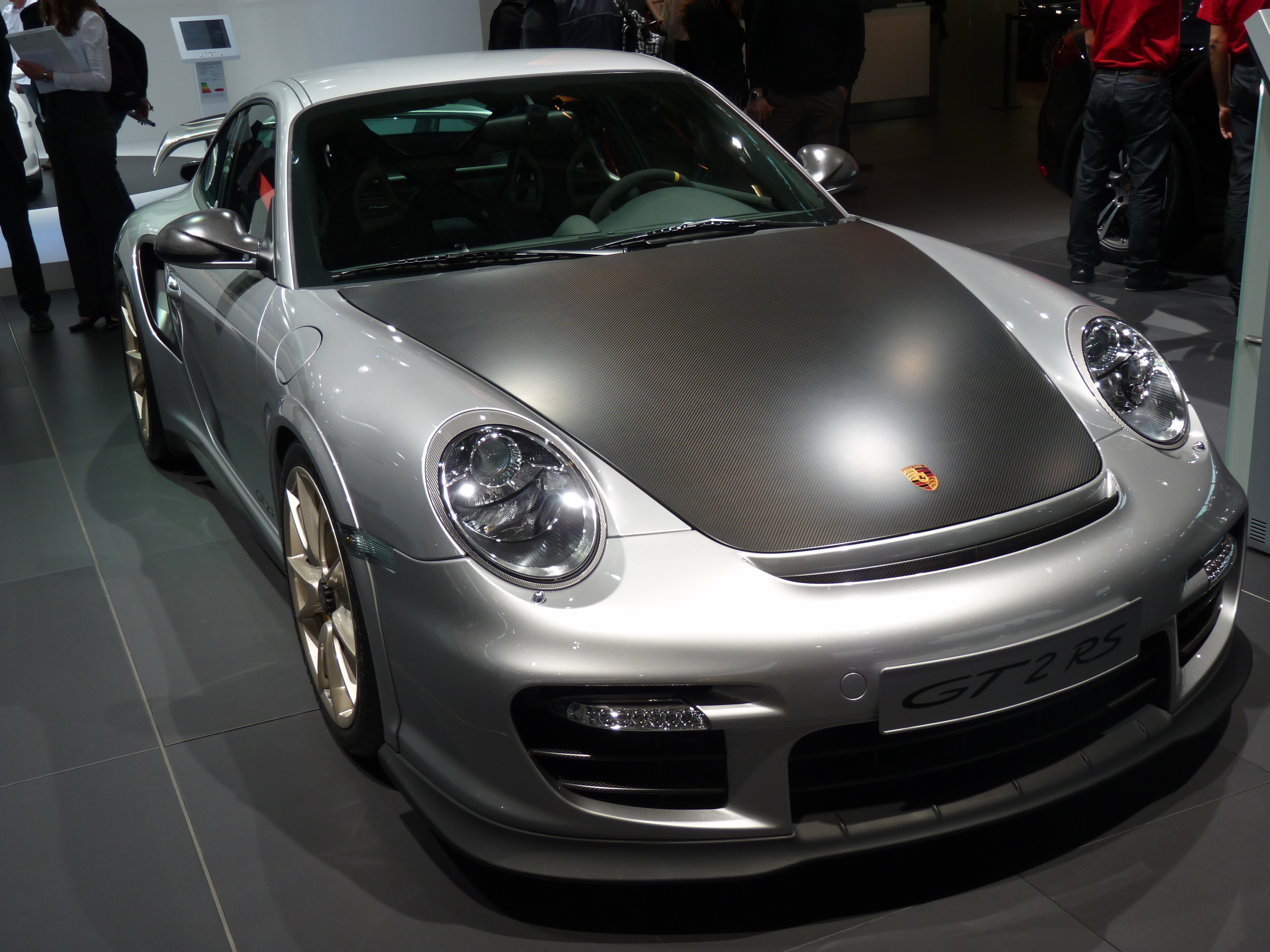GT2 RS — Exterior