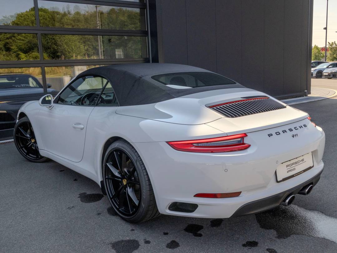 Carrera S Cabriolet — Exterior