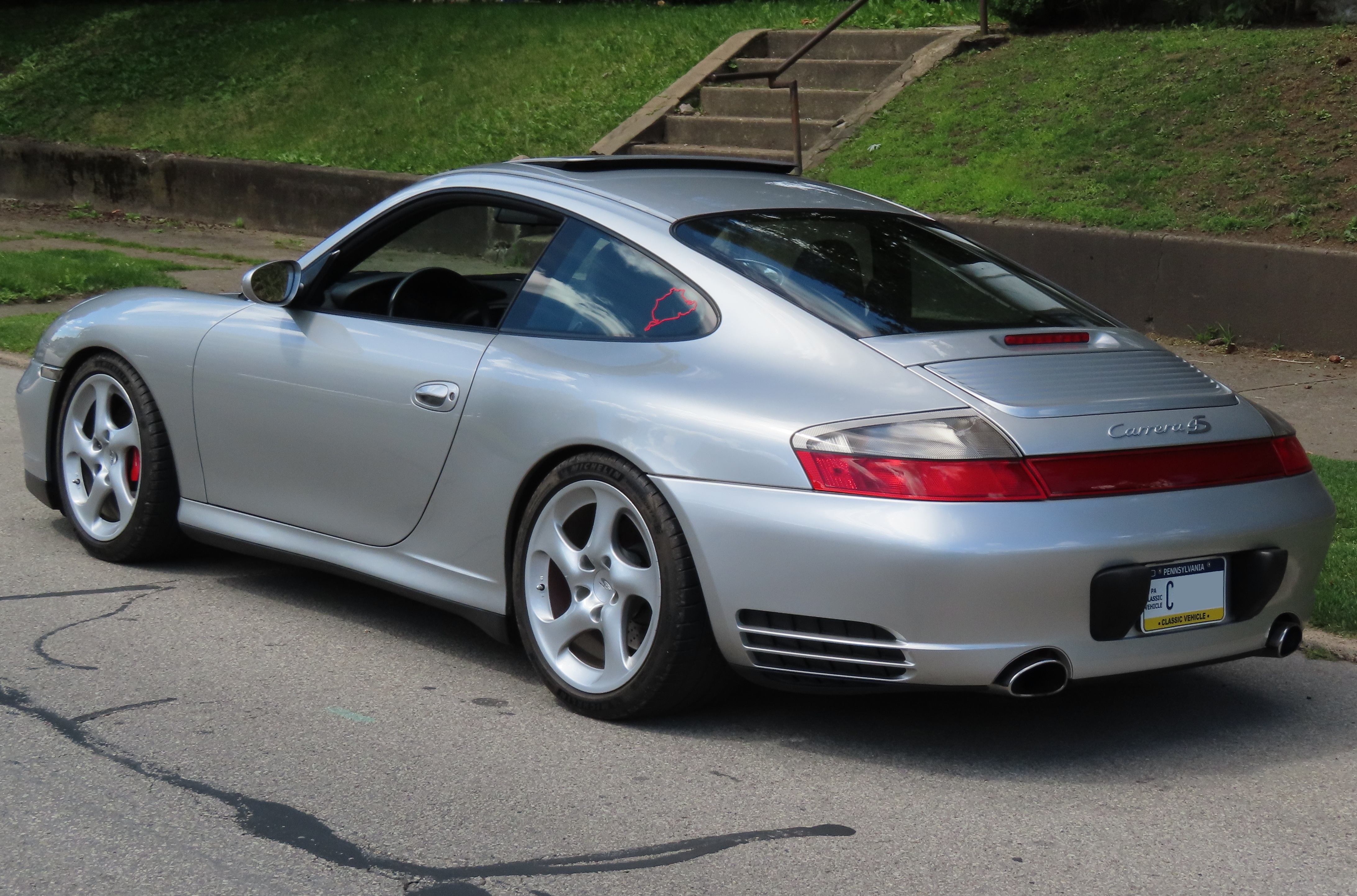 Carrera 4S — Exterior