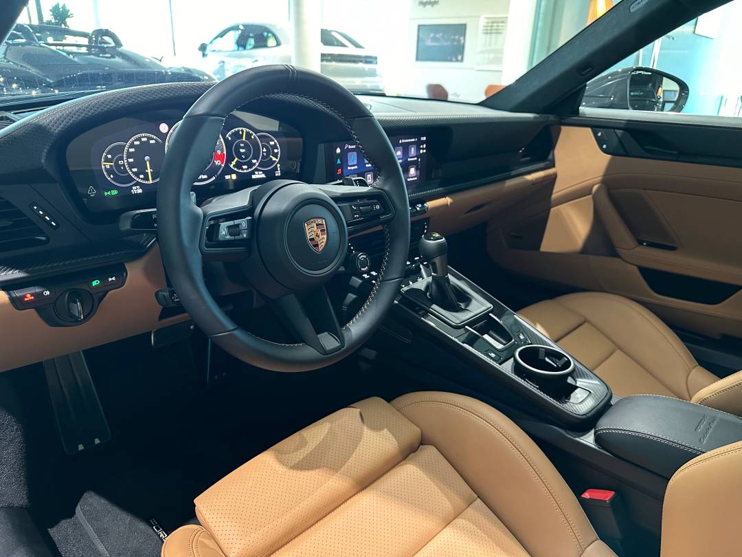 GT3 Touring — Exterior