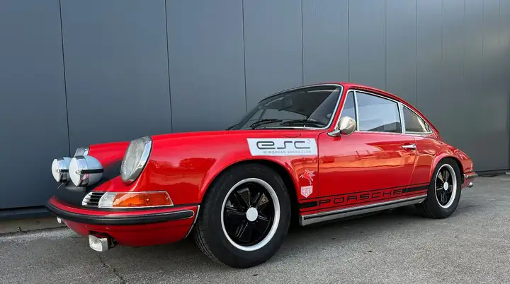 911 S 2.0 — Exterior