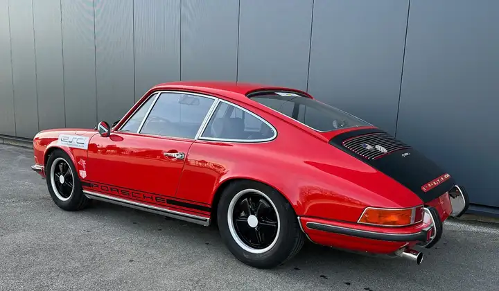 911 S 2.0 — Exterior
