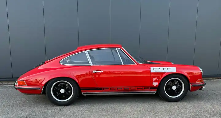 911 S 2.0 — Exterior