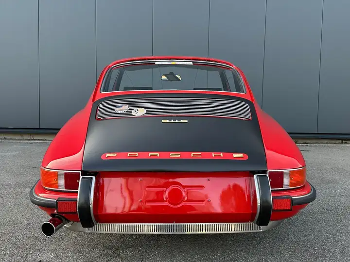 911 S 2.0 — Exterior