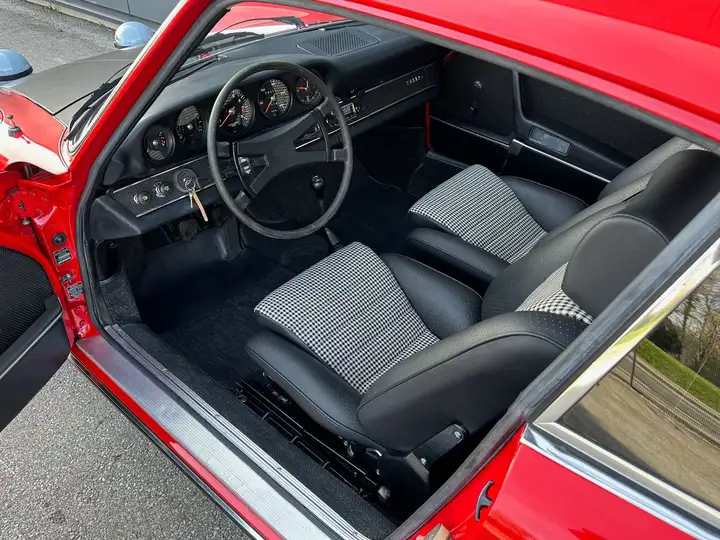 911 S 2.0 — Exterior