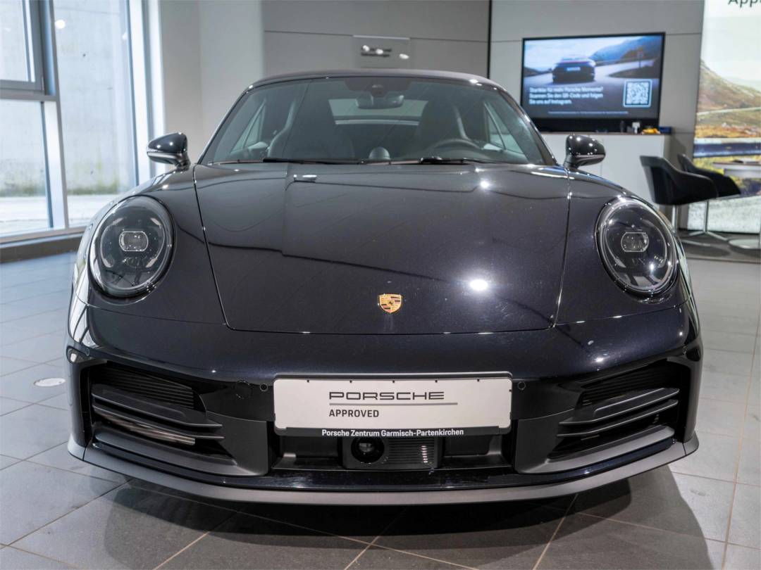 Carrera Cabriolet — Exterior