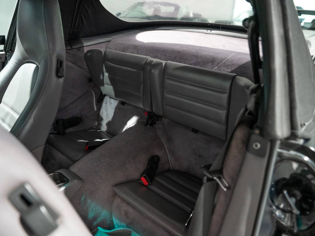 Carrera 2 Cabriolet — Interior