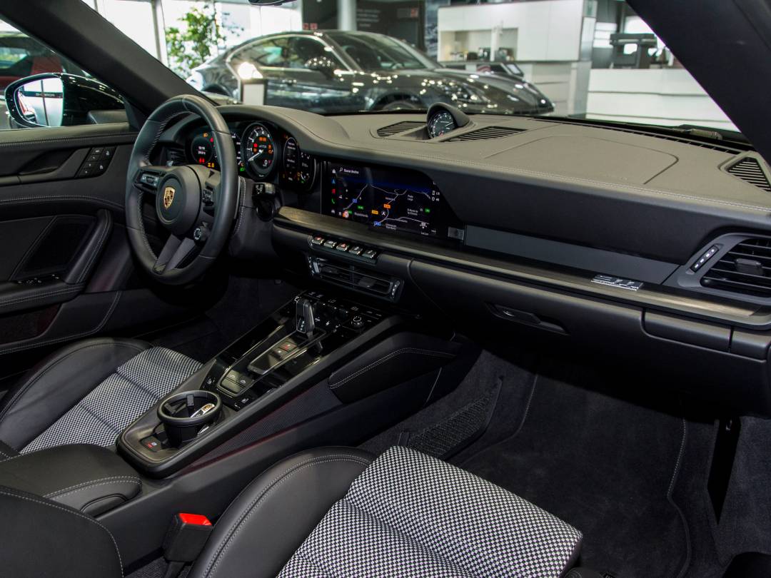 Edition 50 Years Porsche Design — Interior