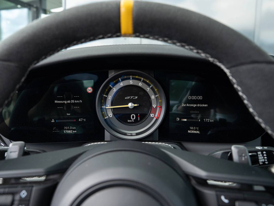 GT3 — Interior