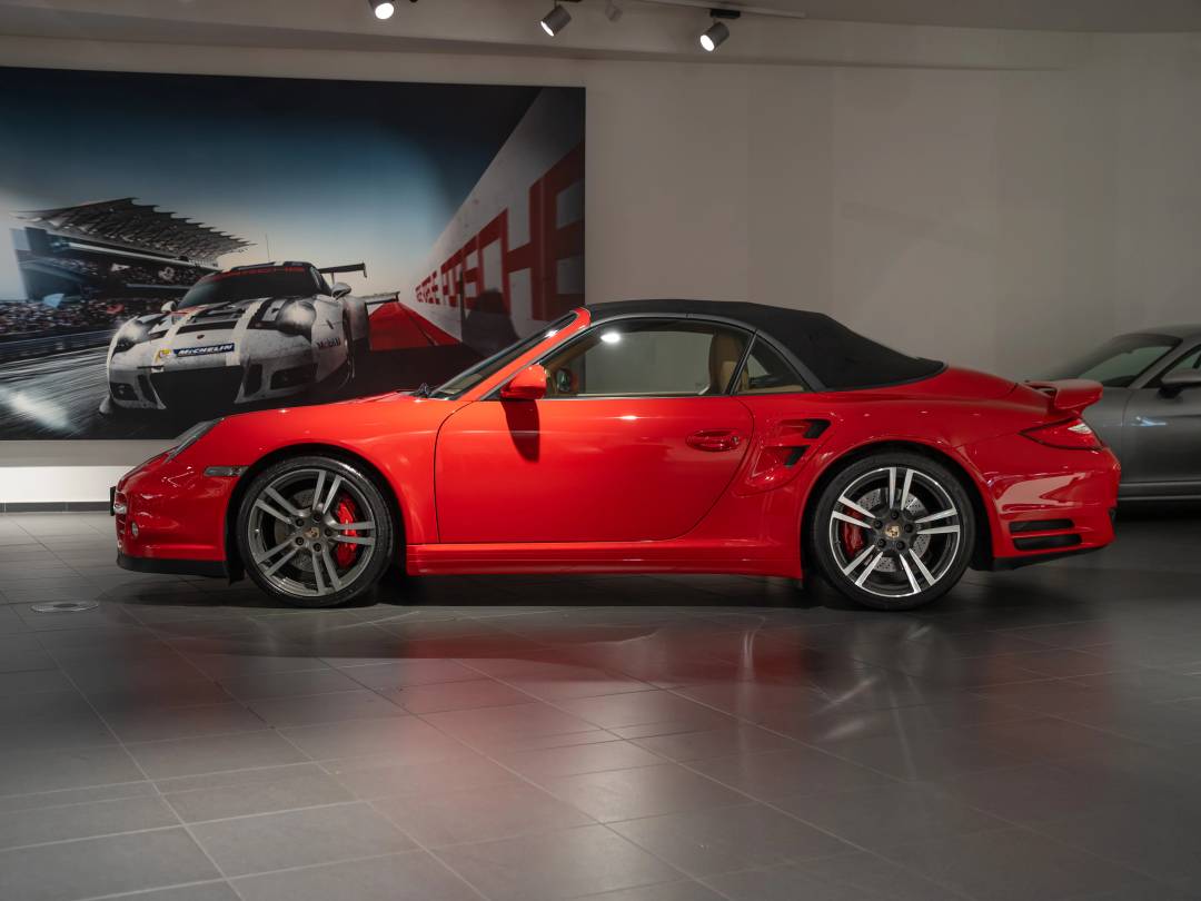 Turbo Cabriolet — Exterior