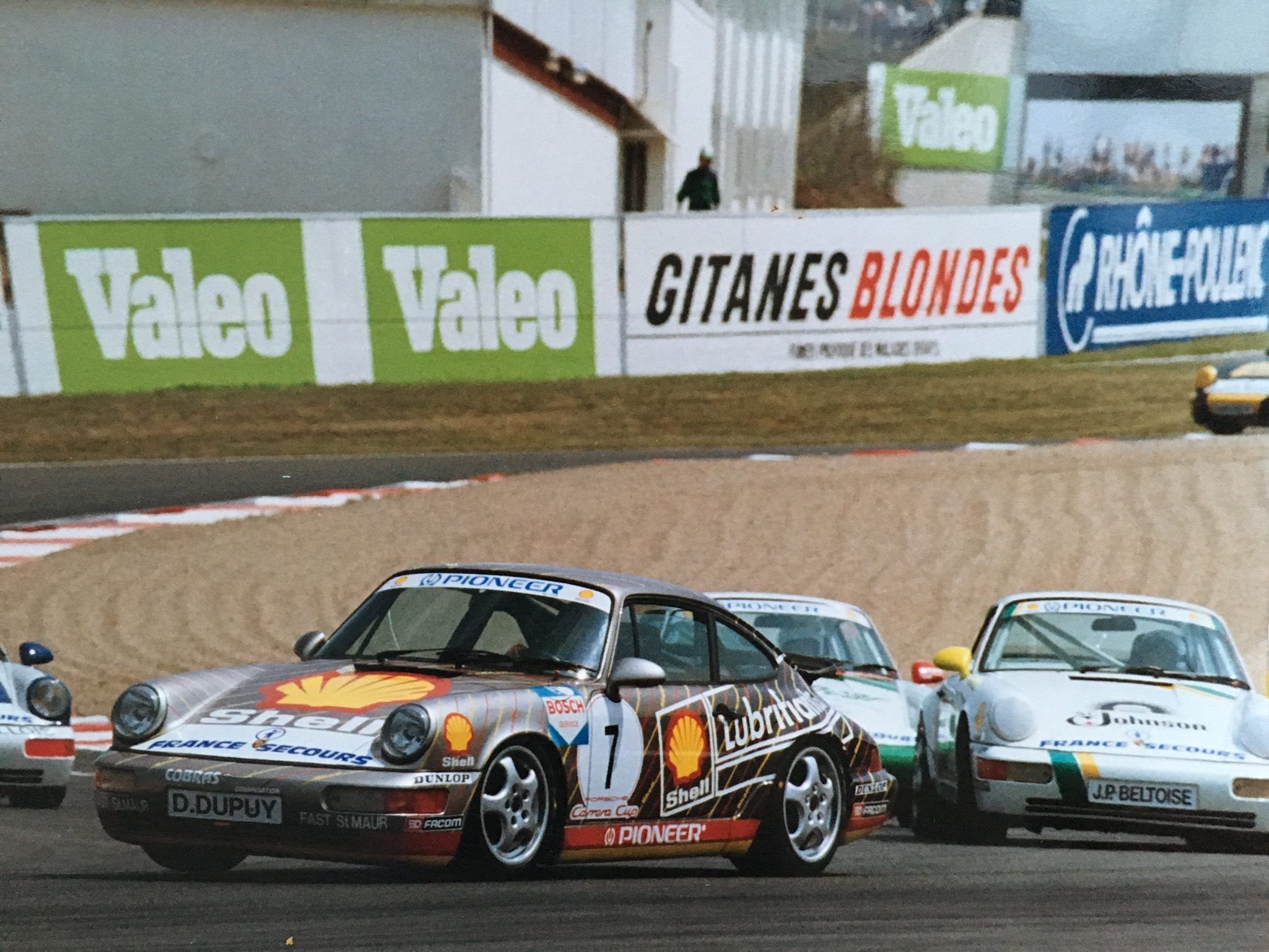 Carrera Cup — Exterior