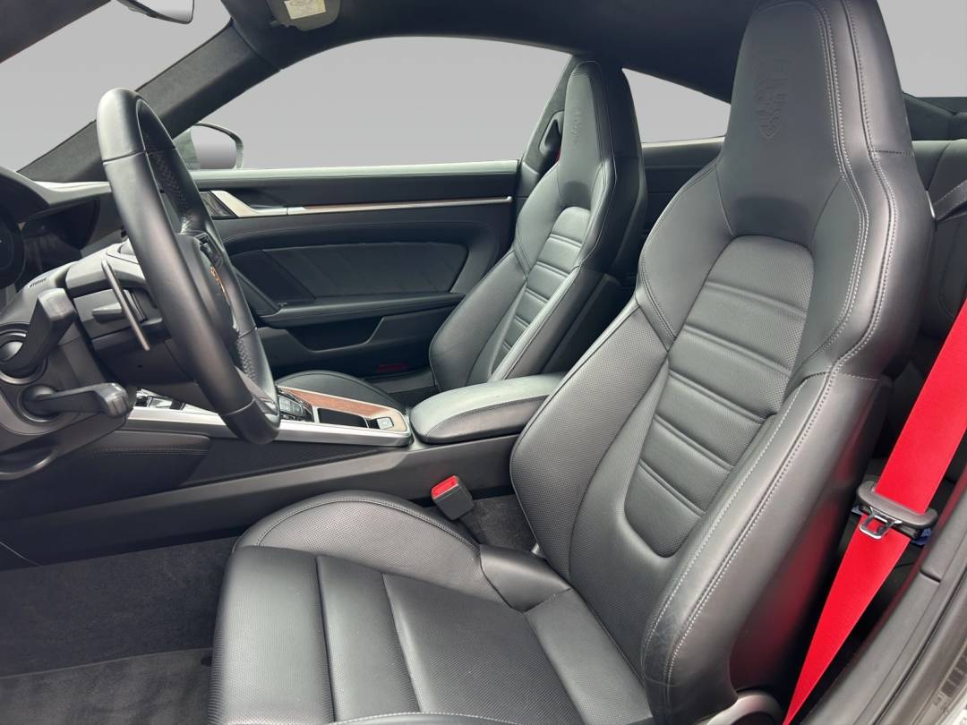 Turbo — Interior