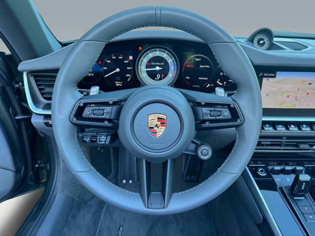 Turbo S Cabriolet — Interior